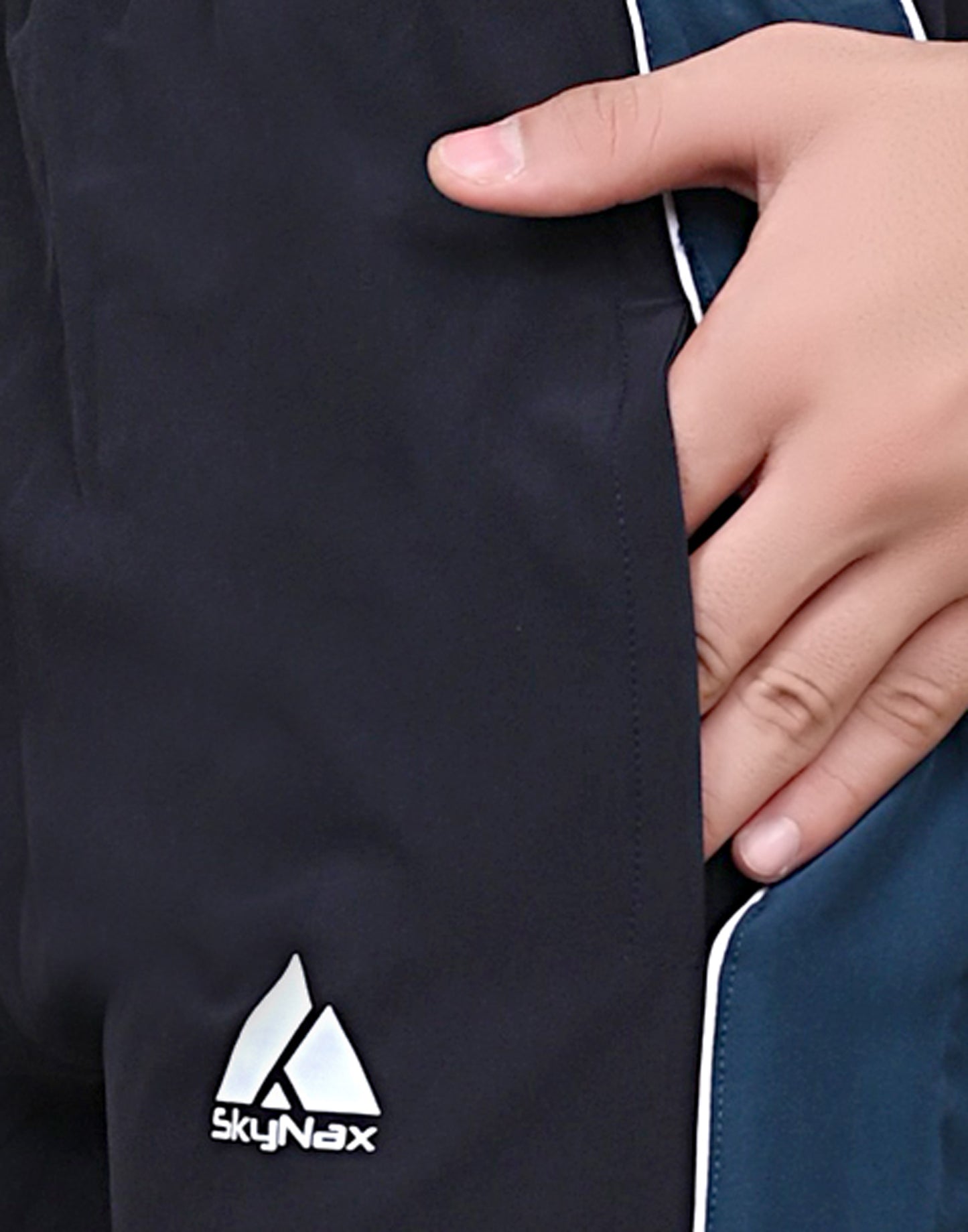 Men's Sports Shorts – Navy Blue with Dark Blue Side Panel – Comfortable Activewear with Pockets